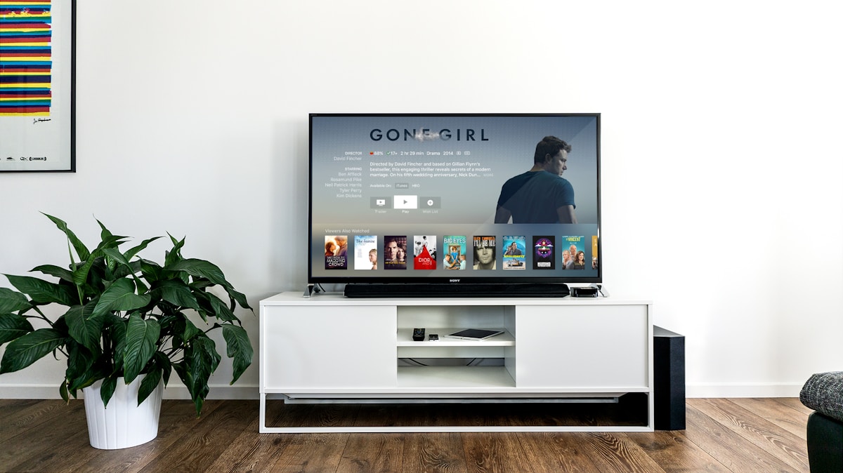 Телевизор OLED Haier 65" S9 Pro Frameless черный 4K Ultra HD 120Hz DVB-T DVB-T2 DVB-C DVB-S2 USB WiFi Smart TV